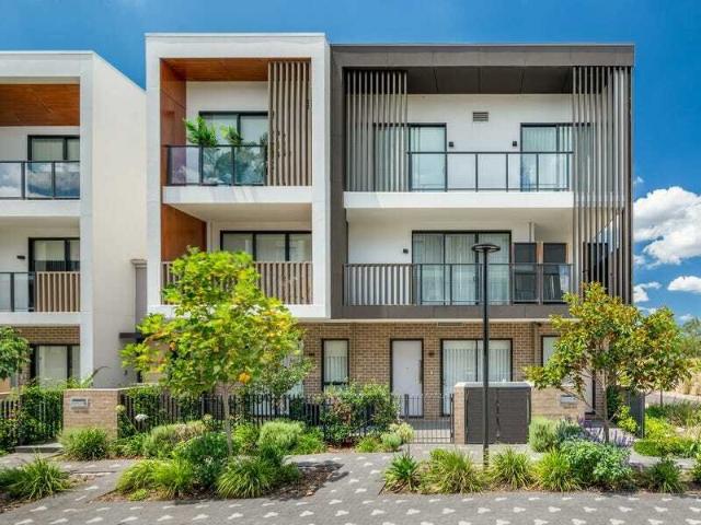 Townhouse for rent in Edmondson Park, Sydney