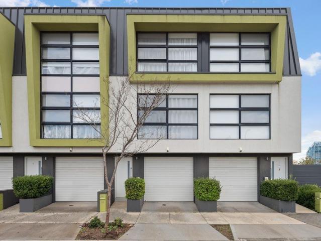 Townhouse for sale in Horseshoe Creek, South Australia