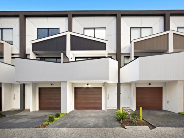 Townhouse for sale in Camerons Creek, Victoria