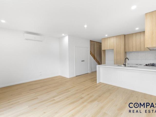 Townhouse for rent in Camerons Creek, Victoria