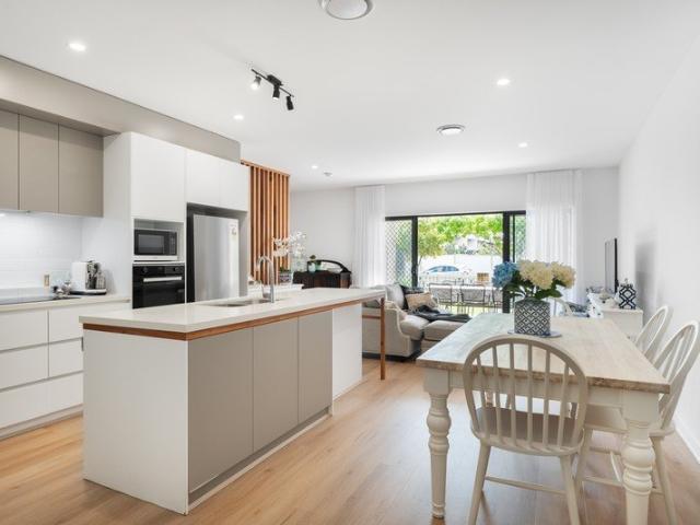 Townhouse for sale in Toombul, Queensland