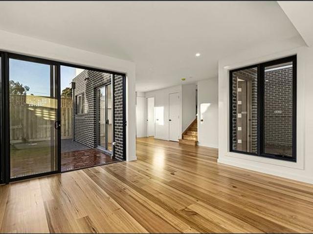Townhouse for rent in Camerons Creek, Victoria