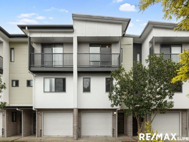 Townhouse for sale in Toombul, Queensland