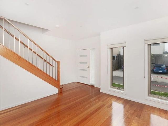 Townhouse for rent in Camerons Creek, Victoria