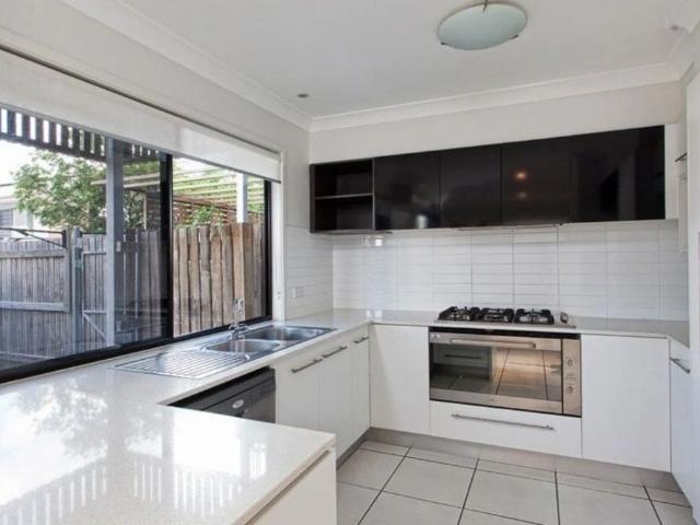 Townhouse for rent in Toombul, Queensland