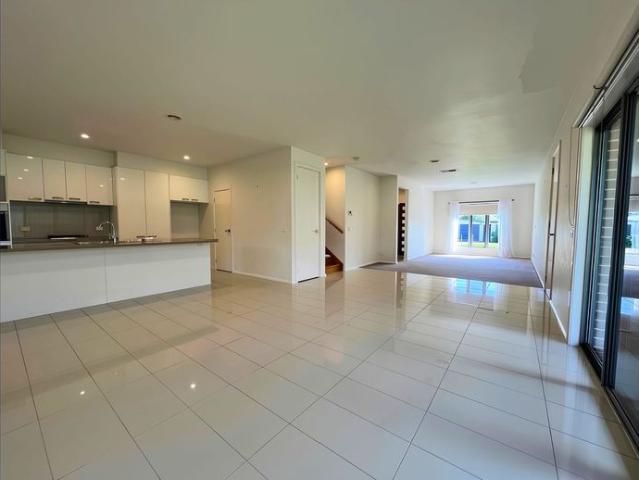 Townhouse for rent in Camerons Creek, Victoria