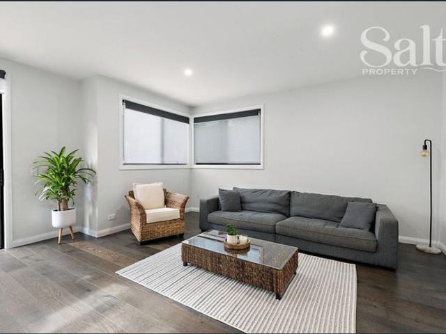 Townhouse for rent in Ambergate, New South Wales