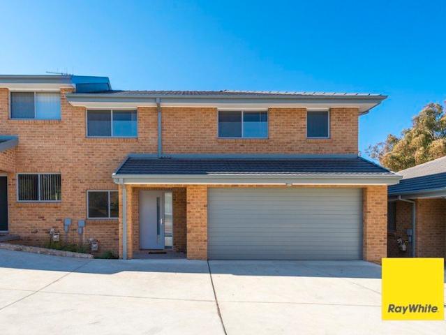Townhouse for sale in Queanbeyan, New South Wales