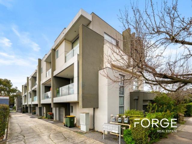 Townhouse for sale in Camerons Creek, Victoria
