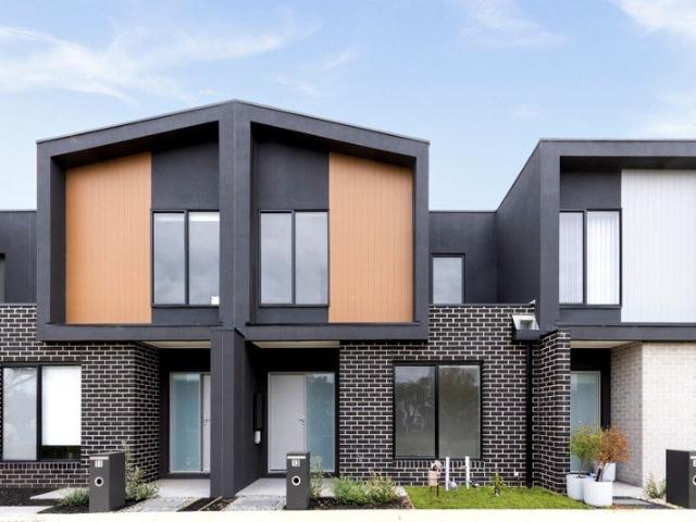 House for sale in Armstrong Creek, Geelong