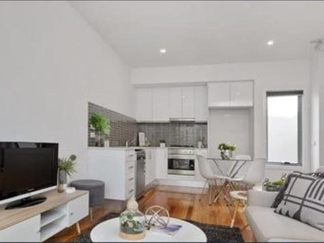 House for rent in Essendon, Melbourne