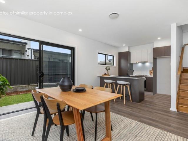 Townhouse for sale in Newcastle, Newcastle-Maitland