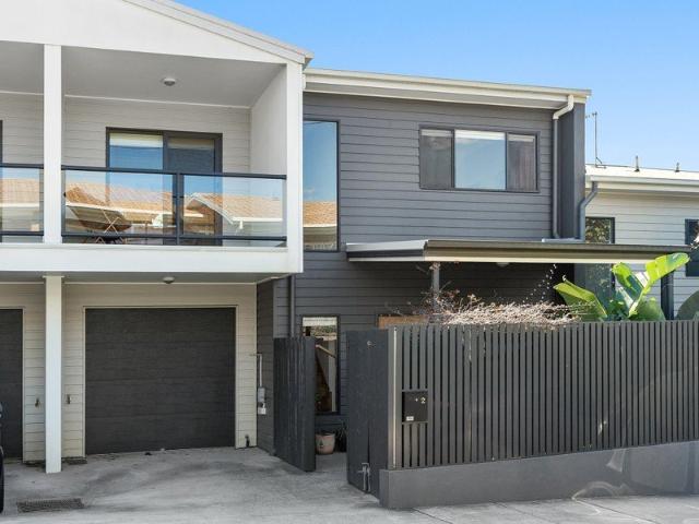 Townhouse for sale in Toombul, Queensland