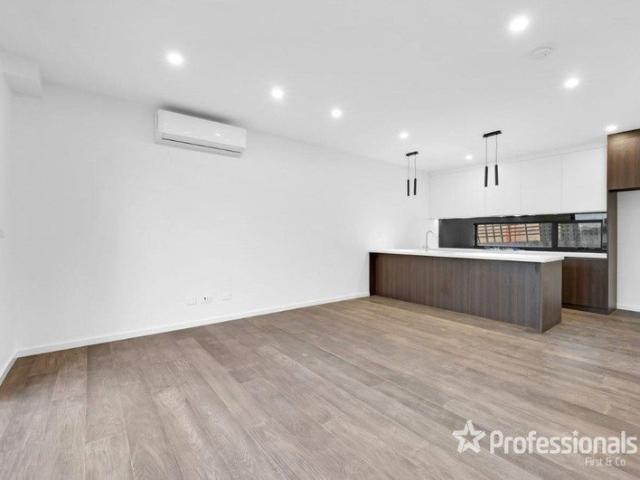 Townhouse for rent in Noble Park, Melbourne