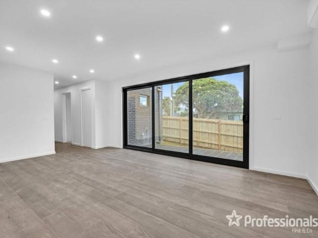 Townhouse for rent in Noble Park, Melbourne
