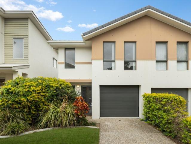 Townhouse for sale in Toombul, Queensland