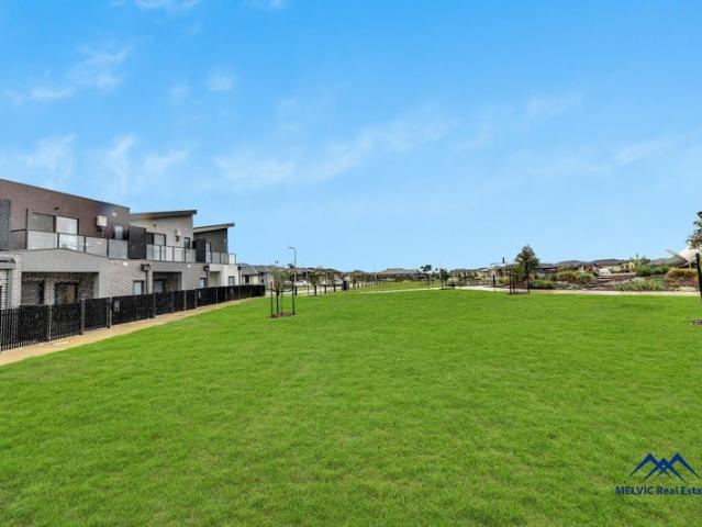 Townhouse for rent in One Bells Estate, Melbourne