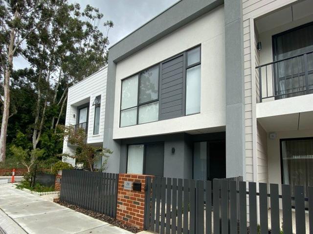 Townhouse for rent in Stockland Canopy, City of Stirling