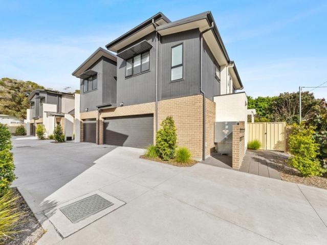 Townhouse for sale in Gosford, New South Wales