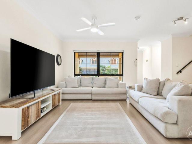 Townhouse for sale in Sydney, New South Wales