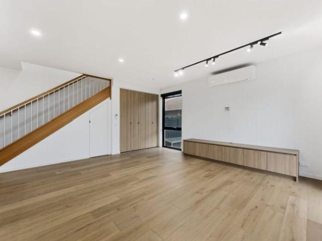 Townhouse for rent in Camerons Creek, Victoria