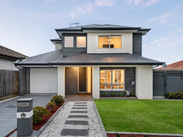 Townhouse for sale in Camerons Creek, Victoria