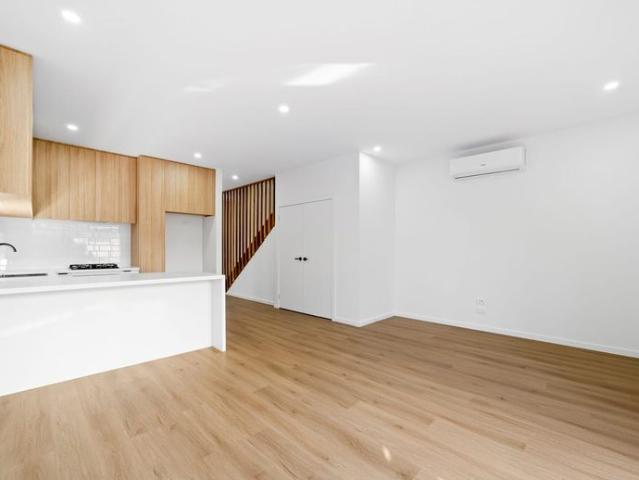 Townhouse for rent in Camerons Creek, Victoria