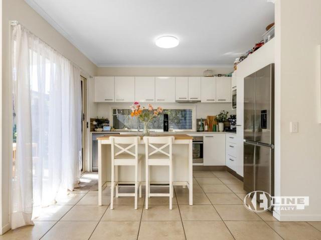 Townhouse for sale in Kings Creek, Queensland