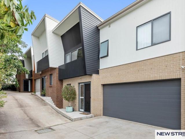 Townhouse for sale in Ambergate, New South Wales
