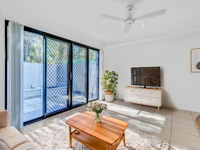 Townhouse for sale in Toombul, Queensland