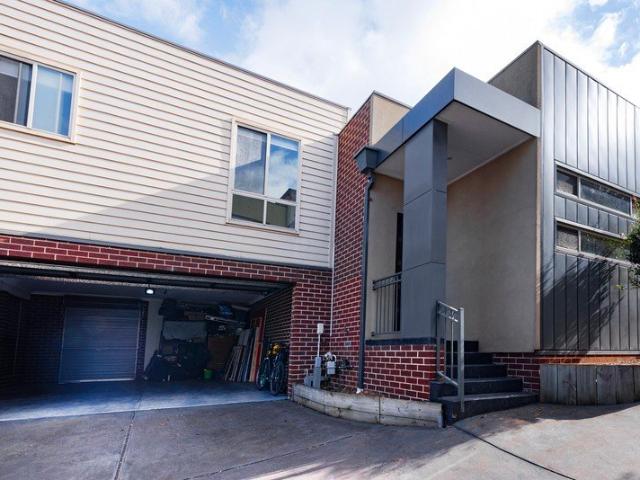 Townhouse for rent in Camerons Creek, Victoria