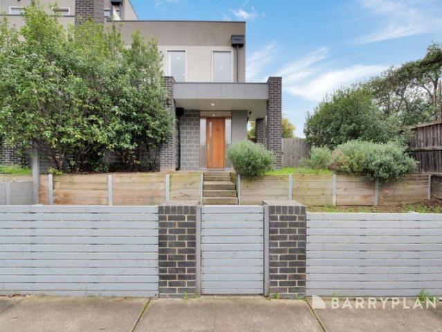 Townhouse for sale in Camerons Creek, Victoria