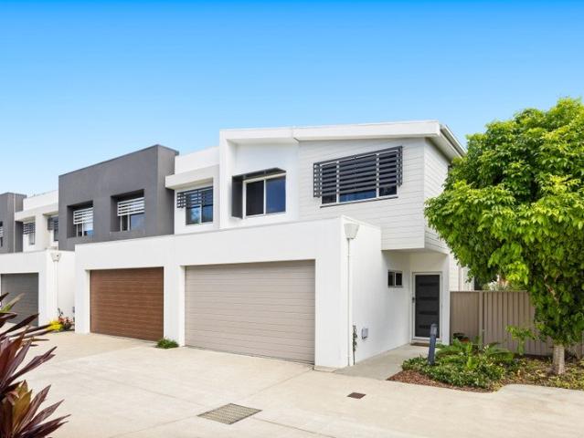 Townhouse for sale in Fernbrook, Queensland