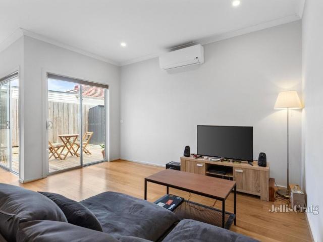 Townhouse for rent in Clayton South, Melbourne