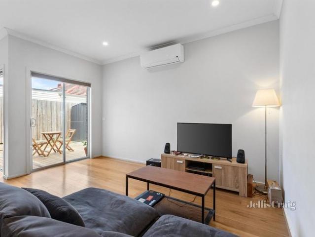 Townhouse for rent in Clayton South, Melbourne