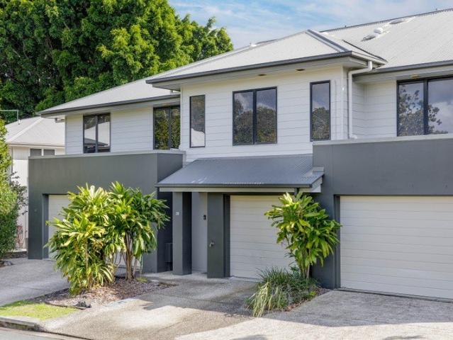Townhouse for sale in Toombul, Queensland