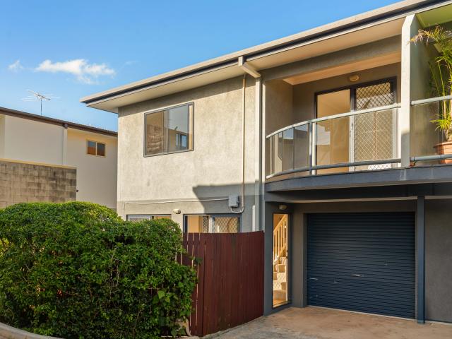 Townhouse for sale in Toombul, Queensland