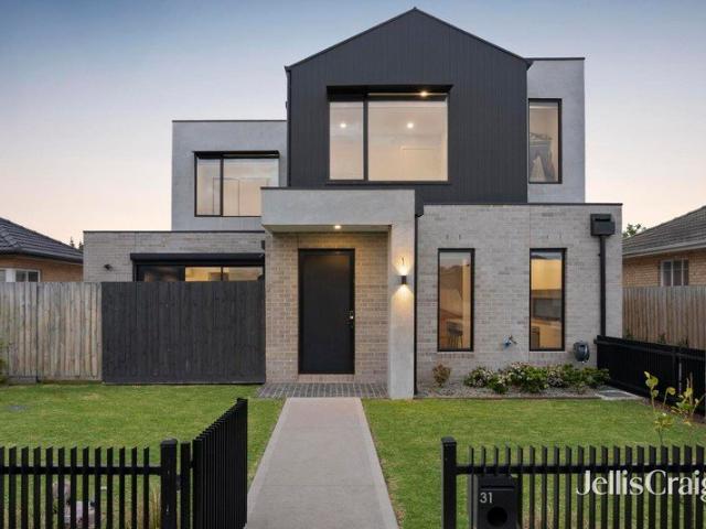 Townhouse for sale in Fawkner, Melbourne