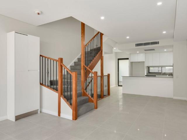 Townhouse for rent in Sydney, New South Wales