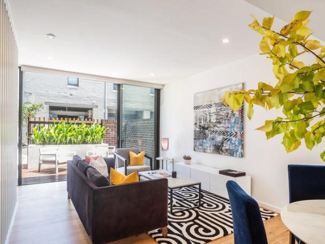 Townhouse for rent in Sydney, New South Wales