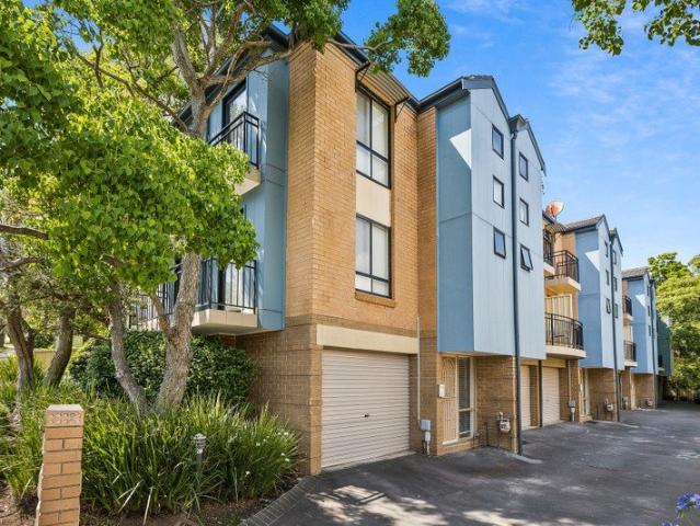 Townhouse for rent in Wollongong, Wollongong City Council