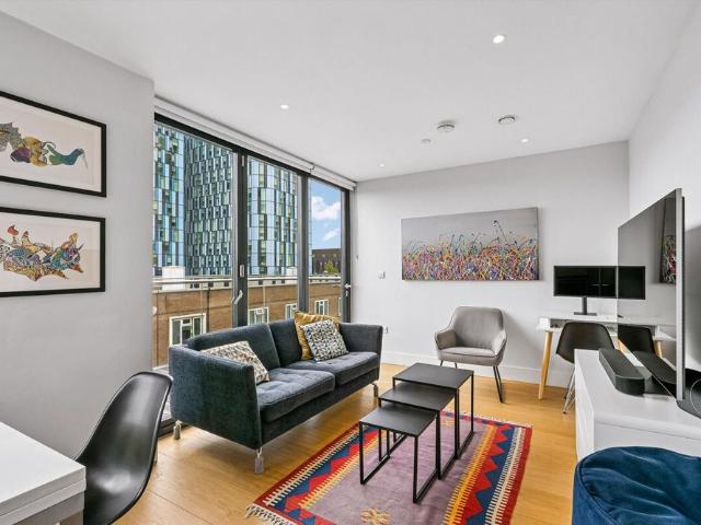 Apartment for rent in Angel, Greater London