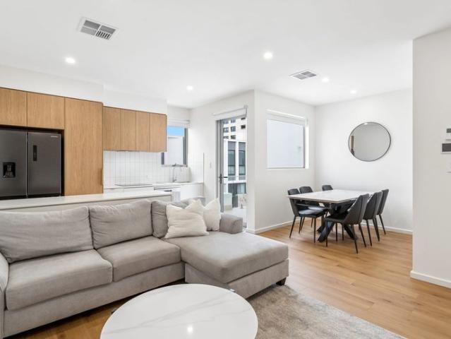 Townhouse for rent in Horseshoe Creek, South Australia
