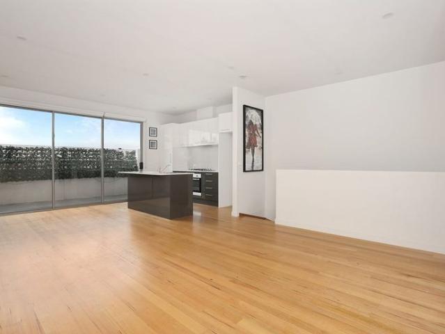 Townhouse for rent in Camerons Creek, Victoria