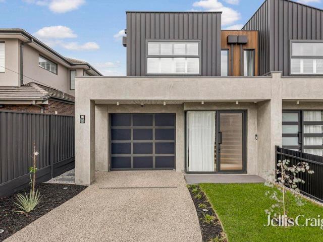 Townhouse for sale in Camerons Creek, Victoria