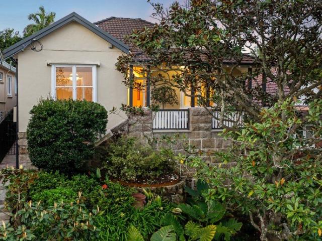 House for sale in Lower North Shore, Sydney