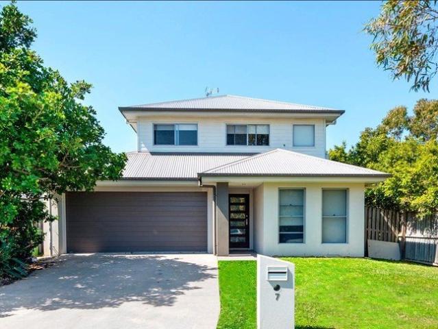House for sale in Fernbrook, Queensland