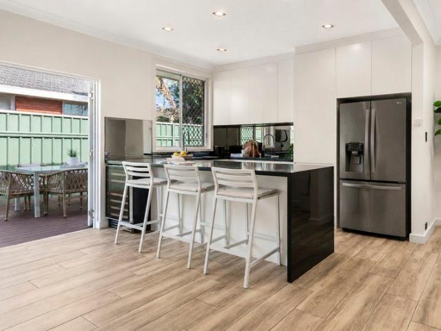 Villa for sale in Sydney, New South Wales