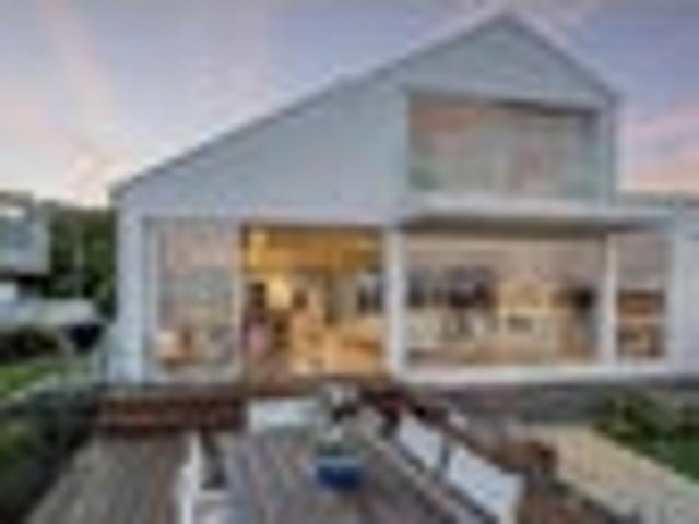 House for sale in Chaslands, Canterbury