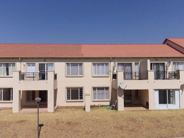 Apartment for rent in Nooitgedacht, Gauteng